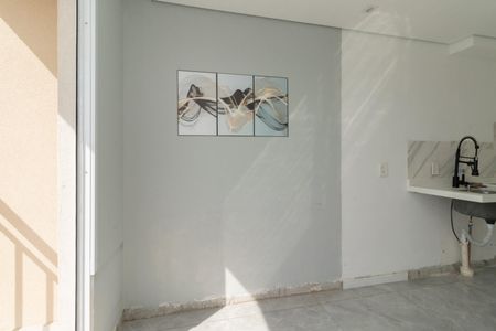 Sala de apartamento para alugar com 2 quartos, 37m² em Parque Sao Rafael, São Paulo