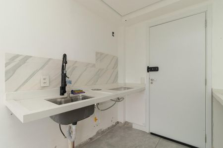 Apartamento para alugar com 37m², 2 quartos e sem vaga Apartamento para alugar com 37m², 2 quartos e sem vagaCozinha e Área de Serviço
