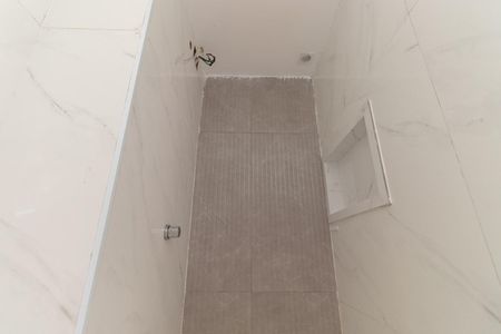 Apartamento para alugar com 37m², 2 quartos e sem vaga Apartamento para alugar com 37m², 2 quartos e sem vagaBanheiro
