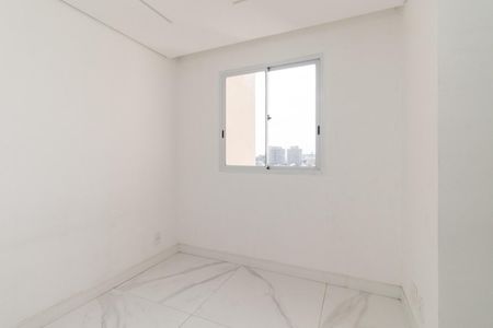 Quarto 1 de apartamento para alugar com 2 quartos, 37m² em Parque Sao Rafael, São Paulo