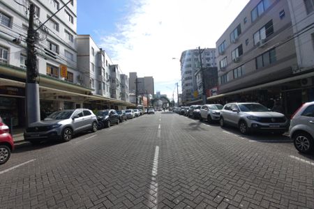 Vista da Rua de apartamento para alugar com 1 quarto, 59m² em Boqueirão, Praia Grande