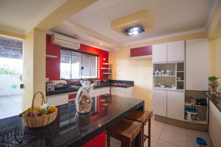 Casa para alugar com 349m², 3 quartos e 4 vagasCozinha 
