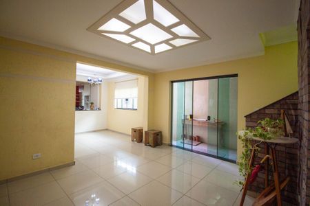 Casa para alugar com 349m², 3 quartos e 4 vagasSala