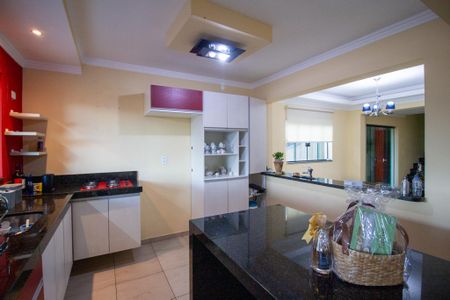 Casa para alugar com 349m², 3 quartos e 4 vagasCozinha 