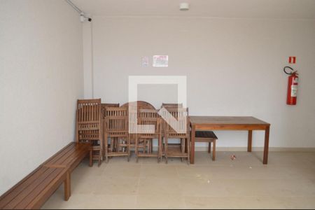 Apartamento à venda com 34m², 2 quartos e sem vaga Apartamento à venda com 34m², 2 quartos e sem vagaChurrasqueira