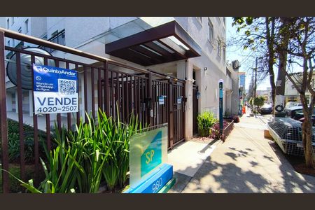Apartamento à venda com 34m², 2 quartos e sem vaga Apartamento à venda com 34m², 2 quartos e sem vagaFachada + Plaquinha