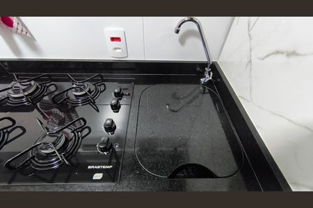 Apartamento à venda com 34m², 2 quartos e sem vaga Apartamento à venda com 34m², 2 quartos e sem vagaCozinha e Área de Serviço