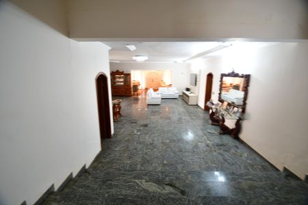 Casa para alugar com 500m², 4 quartos e 6 vagasSala