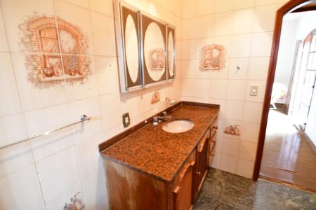 Casa para alugar com 500m², 4 quartos e 6 vagasBanheiro Suíte