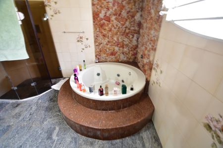 Casa para alugar com 500m², 4 quartos e 6 vagasBanheiro Suíte