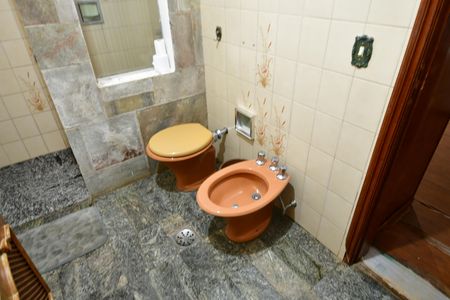 Casa para alugar com 500m², 4 quartos e 6 vagasBanheiro Suíte