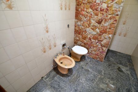 Casa para alugar com 500m², 4 quartos e 6 vagasBanheiro Suíte