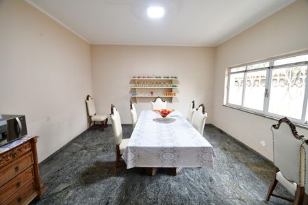 Casa para alugar com 500m², 4 quartos e 6 vagasSala de Jantar