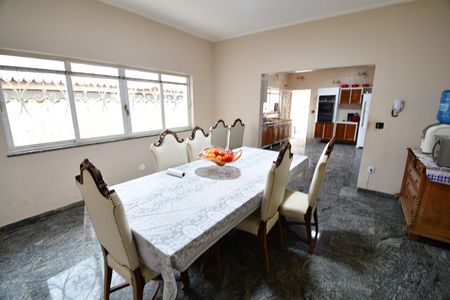 Casa para alugar com 500m², 4 quartos e 6 vagasSala de Jantar
