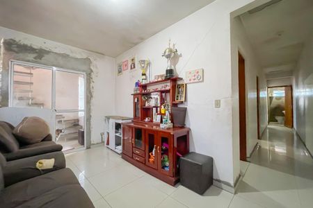 Casa para alugar com 90m², 2 quartos e 1 vaga Casa para alugar com 90m², 2 quartos e 1 vagaSala