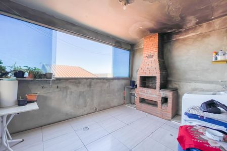 Casa para alugar com 90m², 2 quartos e 1 vaga Casa para alugar com 90m², 2 quartos e 1 vagaVaranda