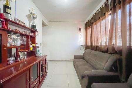 Casa para alugar com 90m², 2 quartos e 1 vaga Casa para alugar com 90m², 2 quartos e 1 vagaSala