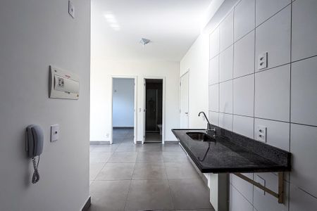 Apartamento para alugar com 38m², 2 quartos e 1 vaga Apartamento para alugar com 38m², 2 quartos e 1 vagaCozinha e Área de Serviço