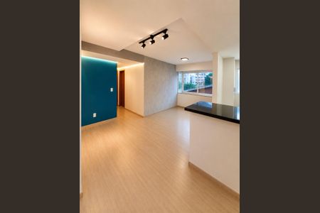 Apartamento para alugar com 70m², 2 quartos e 2 vagas Apartamento para alugar com 70m², 2 quartos e 2 vagasSala