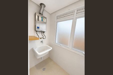 Área de serviço de apartamento para alugar com 2 quartos, 70m² em São João, Porto Alegre