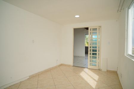 Casa para alugar com 100m², 2 quartos e 1 vaga Casa para alugar com 100m², 2 quartos e 1 vagaQuarto 1
