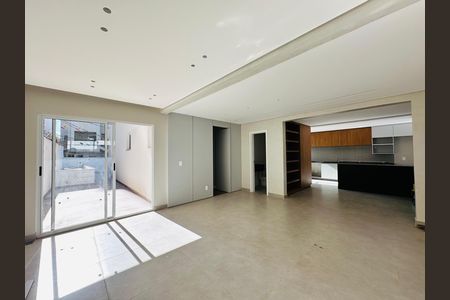 Apartamento à venda com 3 quartos, 183m² em Floresta, Belo Horizonte