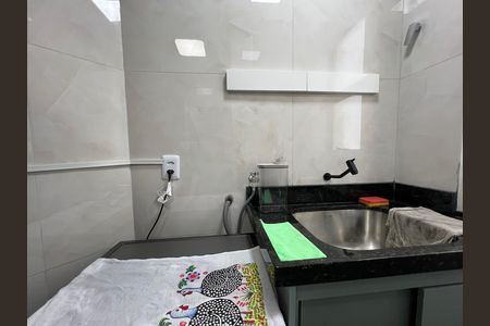 Área de Serviço de apartamento para alugar com 2 quartos, 68m² em Manacás, Belo Horizonte