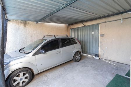 Garagem de casa à venda com 3 quartos, 290m² em Pedra Azul, Contagem