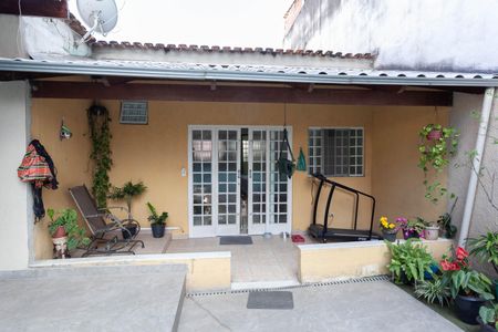 Casa à venda com 290m², 3 quartos e 6 vagas Casa à venda com 290m², 3 quartos e 6 vagasVaranda