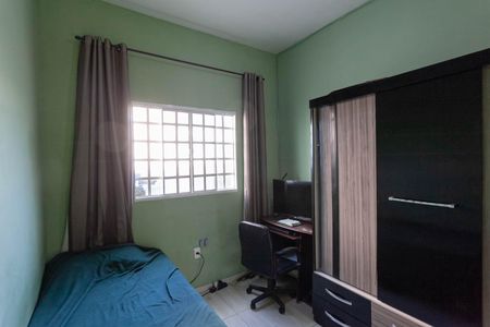 Casa à venda com 290m², 3 quartos e 6 vagas Casa à venda com 290m², 3 quartos e 6 vagasQuarto 2