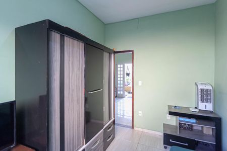 Casa à venda com 290m², 3 quartos e 6 vagas Casa à venda com 290m², 3 quartos e 6 vagasQuarto 2