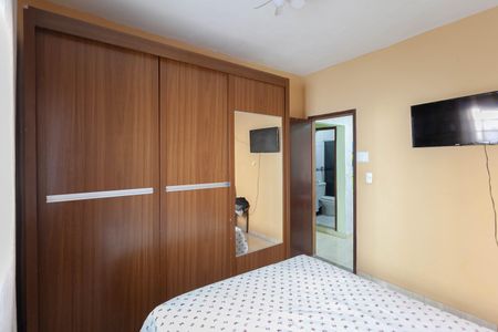 Casa à venda com 290m², 3 quartos e 6 vagas Casa à venda com 290m², 3 quartos e 6 vagasQuarto 3