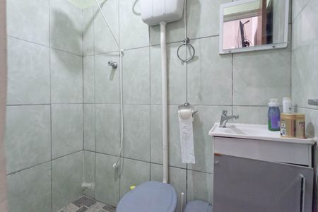 Banheiro externo de casa à venda com 3 quartos, 290m² em Pedra Azul, Contagem