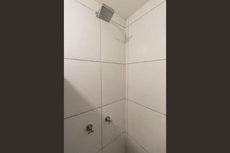 Banheiro de apartamento para alugar com 2 quartos, 41m² em Neves, São Gonçalo