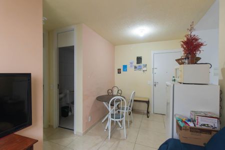 Sala de apartamento para alugar com 2 quartos, 41m² em Neves, São Gonçalo