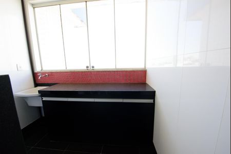 Apartamento à venda com 247m², 5 quartos e 4 vagas Apartamento à venda com 247m², 5 quartos e 4 vagasÁrea de Serviço 1