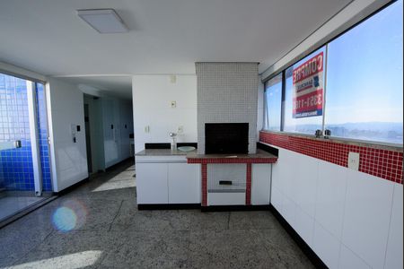 Apartamento à venda com 247m², 5 quartos e 4 vagas Apartamento à venda com 247m², 5 quartos e 4 vagasCozinha 2