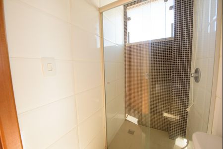 Apartamento à venda com 247m², 5 quartos e 4 vagas Apartamento à venda com 247m², 5 quartos e 4 vagasBanheiro da Suíte 1