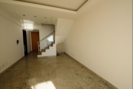 Apartamento à venda com 247m², 5 quartos e 4 vagas Apartamento à venda com 247m², 5 quartos e 4 vagasSala