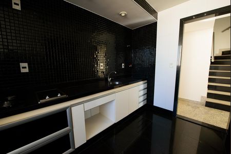 Apartamento à venda com 247m², 5 quartos e 4 vagas Apartamento à venda com 247m², 5 quartos e 4 vagasCozinha 1