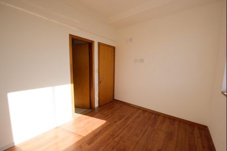 Apartamento à venda com 247m², 5 quartos e 4 vagas Apartamento à venda com 247m², 5 quartos e 4 vagasSuíte 1