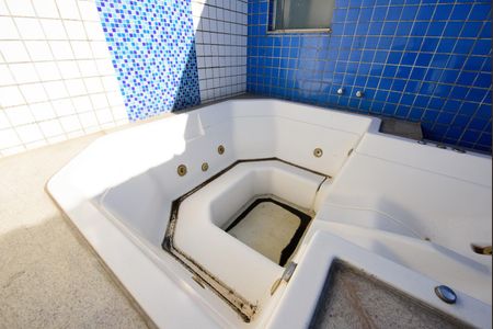 Apartamento à venda com 247m², 5 quartos e 4 vagas Apartamento à venda com 247m², 5 quartos e 4 vagascobertura