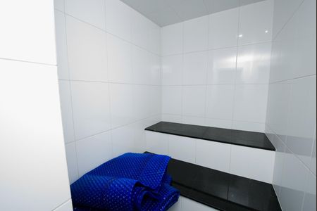 Apartamento à venda com 247m², 5 quartos e 4 vagas Apartamento à venda com 247m², 5 quartos e 4 vagasSaúna