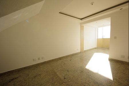 Apartamento à venda com 247m², 5 quartos e 4 vagas Apartamento à venda com 247m², 5 quartos e 4 vagasSala