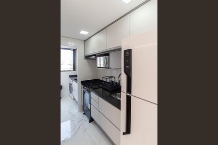 Apartamento à venda com 47m², 2 quartos e 1 vaga Apartamento à venda com 47m², 2 quartos e 1 vagaCozinha e Área de Serviço