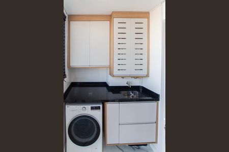 Apartamento à venda com 47m², 2 quartos e 1 vaga Apartamento à venda com 47m², 2 quartos e 1 vagaCozinha e Área de Serviço