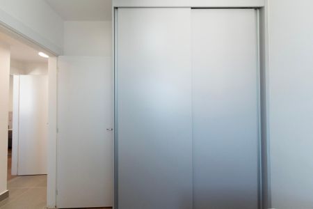 Apartamento para alugar com 70m², 2 quartos e 2 vagas Apartamento para alugar com 70m², 2 quartos e 2 vagasQuarto