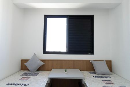Apartamento para alugar com 70m², 2 quartos e 2 vagas Apartamento para alugar com 70m², 2 quartos e 2 vagasQuarto