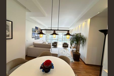 Apartamento à venda com 114m², 3 quartos e 3 vagas
