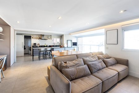 Sala de apartamento à venda com 3 quartos, 130m² em Vila Ipojuca, São Paulo